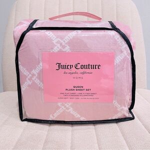 NEW Juicy Couture Home Pink Plush Logo Sheet‎ Set Queen Size 4 Piece Cozy